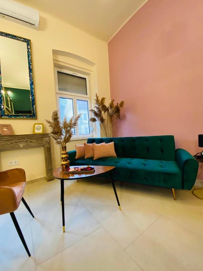 Delux Home City Center - Szeged Ngoại thất bức ảnh