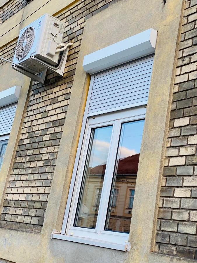 Delux Home City Center - Szeged Ngoại thất bức ảnh
