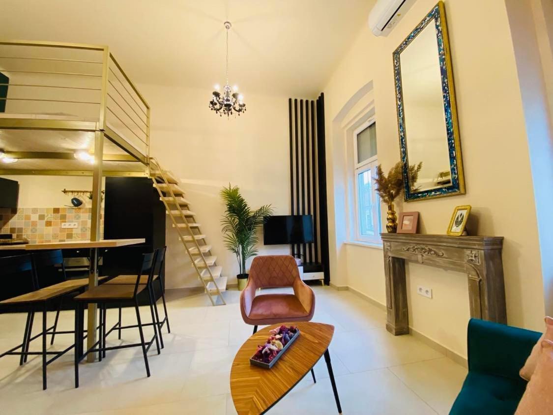 Delux Home City Center - Szeged Ngoại thất bức ảnh